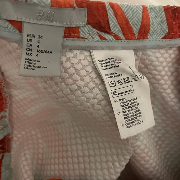 H&M Floral pleated Skirt - Picture 7 of 9